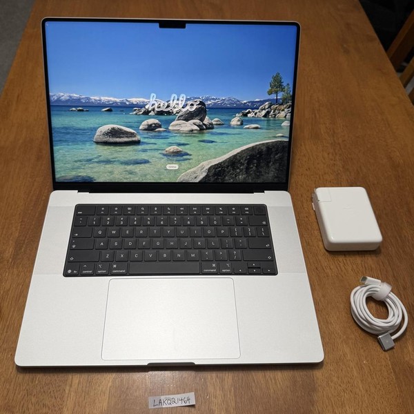 MacBook Pro 2026 - 16 inch (M5) - 1 TB, Silver, 24 GB, Apple M5 Pro 18-core (20-core GPU), Standard Display