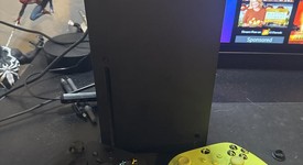 Mint
													Xbox Series X (2020) - Black, 1 TB, standard, photo 1 of 7