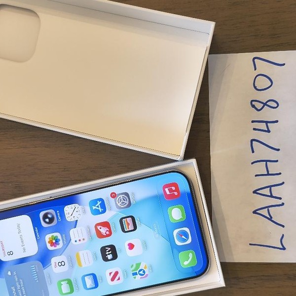 Apple iPhone 16 Pro Max - Unlocked, 256 GB, White, A3084