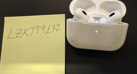 Used
													Apple AirPods Pro 2 - Lightning, photo 1 of 4