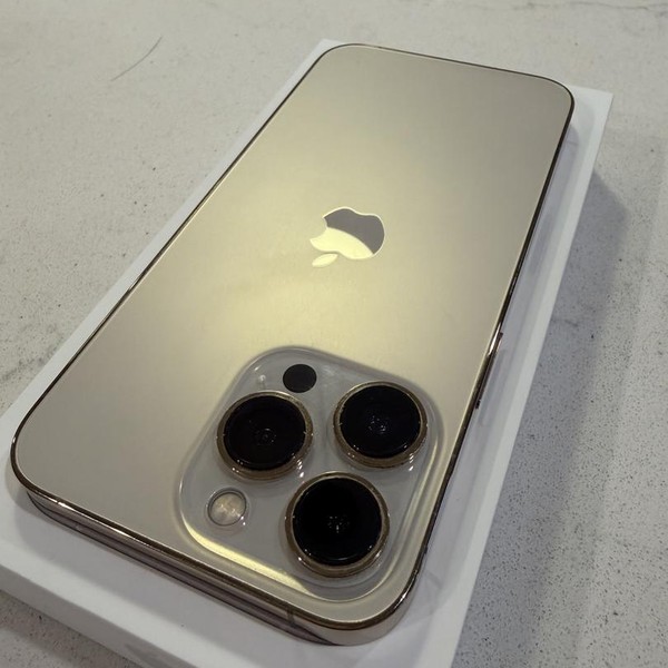 Apple iPhone 13 Pro - Unlocked, 256 GB, Gold, A2483