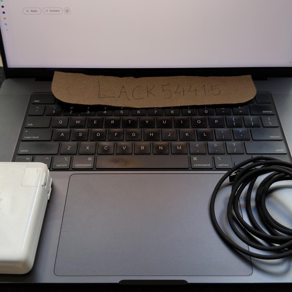 MacBook Pro Late 2023 (M3) - 16 inch - 512 GB, Black, 36 GB, Apple M3 Pro 12-core, 18-core GPU