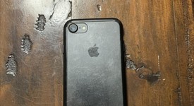 Good
													Apple iPhone 7 - AT&T, Black, 32 GB, A1778, photo 3 of 4