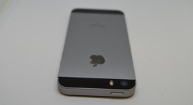 Good
													Apple iPhone SE 1st Gen 2016 - Unlocked, Grey, 32 GB, A1662, photo 5 of 9