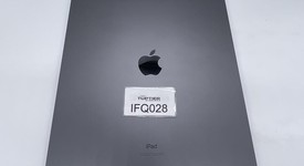 Good
													Apple iPad Pro 12.9" 5th Gen 2021 - Unlocked, Gray, 1 TB, photo 4 of 9