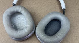 Used
													Apple AirPods Max - Silver, photo 1 of 4
