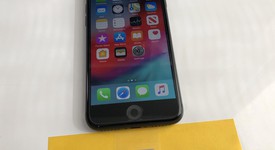 Mint
													Apple iPhone 8 - Verizon, Gray, 64 GB, A1863, photo 2 of 8