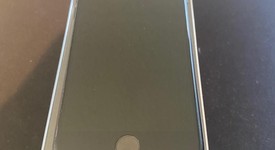 Fair
													Apple iPhone SE 3rd Gen 2022 - Unlocked, Midnight, 64 GB, A2595, photo 2 of 8