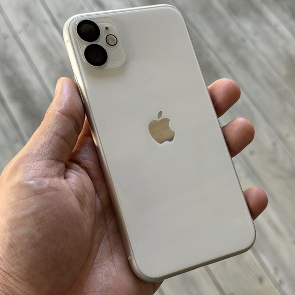 Apple iPhone 11 - Unlocked, 128 GB, White, A2111