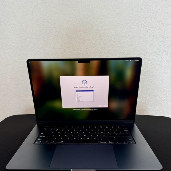 MacBook Air 2023 (M2) - 15 inch - 256 GB, Midnight, 8 GB, Apple M2