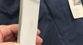 Mint
													Apple iPhone Air - Unlocked, Cloud White, 256 GB, A3260, photo 4 of 11