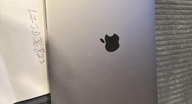 Good
													MacBook Air 2020 - 13" - I5, Gray, 512 GB, 8 GB, photo 4 of 7
