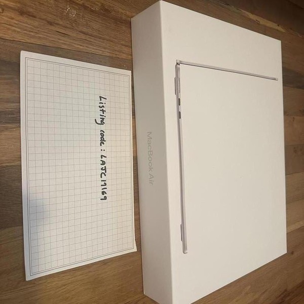 MacBook Air 2025 (M4) - 13 inch - 256 GB, Silver, 16 GB, Apple M4