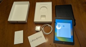 Good
													Apple iPad 5th Gen - Wi-Fi, Gray, 128 GB, A1822, photo 2 of 8