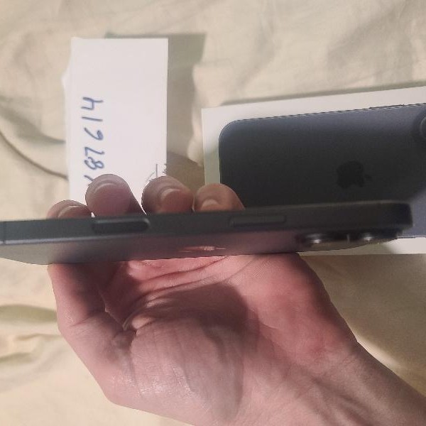 Apple iPhone 17 - Unlocked, 256 GB, Black, A3258