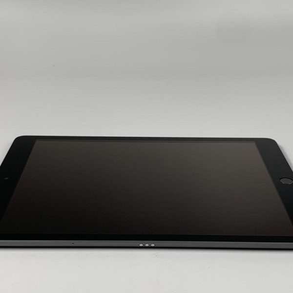 Apple iPad 9th Gen - Unlocked, Gray, 64 GB, A2603
