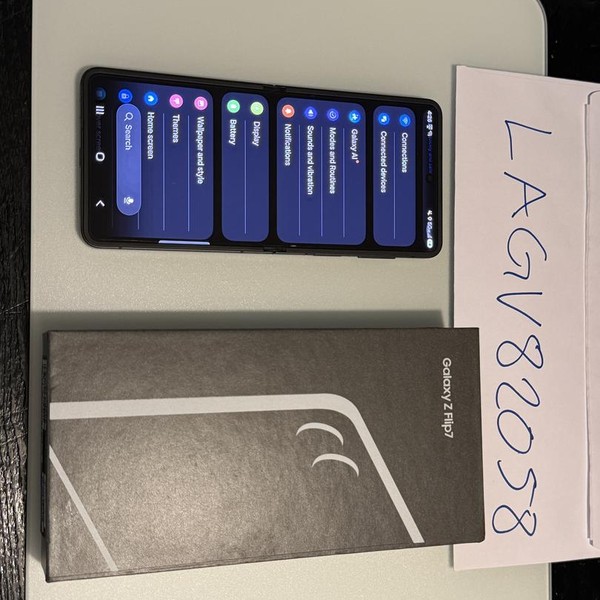 Samsung Galaxy Z Flip7 - T-Mobile, 256 GB, Jet Black, 12 GB, SM-F766U