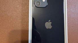 Mint
													Apple iPhone 12 - Unlocked, Black, 64 GB, A2172, photo 5 of 5