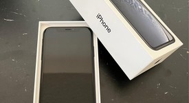 Good
													Apple iPhone Xr - Unlocked, Black, 64 GB, A1984, photo 4 of 8