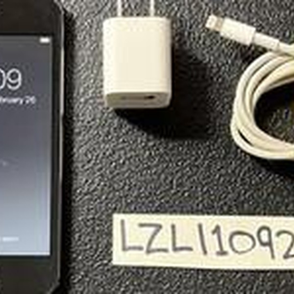 Apple iPod Touch 7th Gen - Wi-Fi, Gray, 32 GB