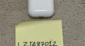 Used
													Apple AirPods 1st Gen - Lightning Case, photo 3 of 6