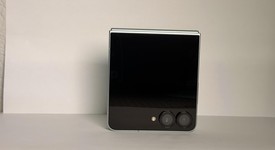 Good
													Samsung Galaxy Z Flip7 - Unlocked, Mint, 512 GB, 12 GB, SM-F766U1, photo 5 of 9