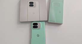 Mint
													Google Pixel 9 Pro Fold - Unlocked, Porcelain, 256 GB, GGH2X, photo 1 of 15