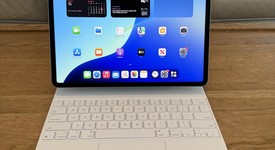 Good
													Apple iPad Pro 12.9" 6th Gen 2022 - Unlocked, Gray, 256 GB, photo 2 of 10