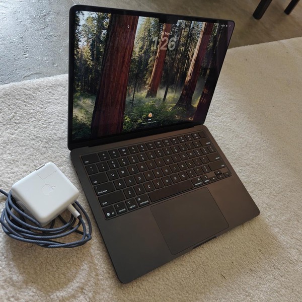 MacBook Air 2025 (M4) - 13 inch - 512 GB, Midnight, 24 GB, Apple M4