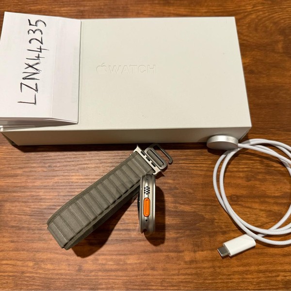 Apple Watch Ultra 2 49mm - Unlocked, Natural, A2986