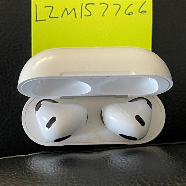 Apple AirPods 3rd Gen - Lightning Case