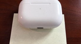 Used
													Apple AirPods Pro 2 - USB-C, photo 3 of 6