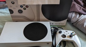 Mint
													Xbox Series S (2020) - White, 512 GB, photo 1 of 3