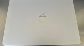 Good
													MacBook Air 2022 - 13" - Apple M2, Starlight, 512 GB, 8 GB, photo 3 of 12