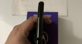 Mint
													Motorola One - Unlocked, Black, 64 GB, 4 GB, photo 3 of 7