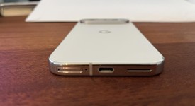 Mint
													Google Pixel 9 Pro - Unlocked, Porcelain, 128 GB, 16 GB, GR83Y, photo 4 of 10