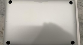 Good
													MacBook Air 2020 - 13" - I7, Silver, 256 GB, 16 GB, photo 4 of 8