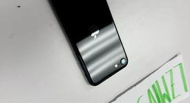 Mint
													Apple iPhone SE 3rd Gen 2022 - Unlocked, Midnight, 64 GB, A2595, photo 5 of 7