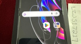 Good
													Motorola Razr (2025) - Total by Verizon, Blue, 256 GB, 8 GB, photo 4 of 11