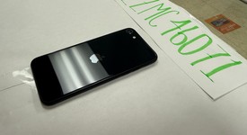 Mint
													Apple iPhone SE 3rd Gen 2022 - Unlocked, Midnight, 64 GB, A2595, photo 4 of 7