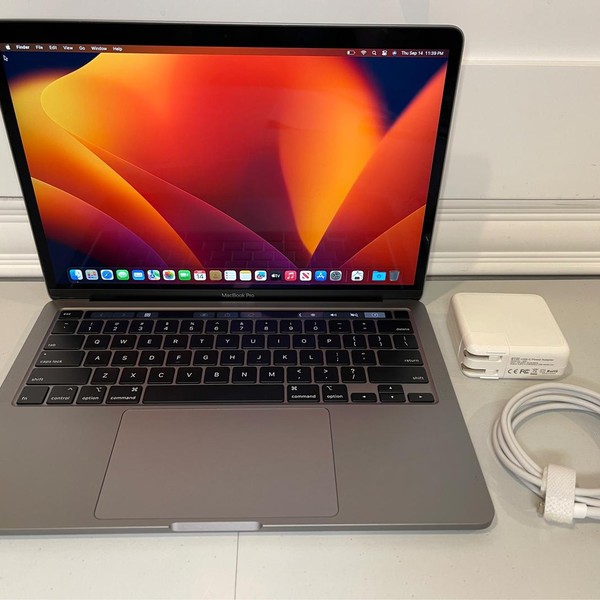 MacBook Pro 2020 - 13 inch - 512 GB, Gray, 16 GB, Intel Core i5