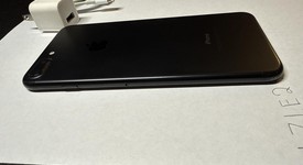 Good
													Apple iPhone 7 Plus - AT&T, Jet Black, 128 GB, 3 GB, A1784, photo 3 of 7