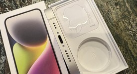 Mint
													Apple iPhone 14 - Unlocked, Starlight, 128 GB, A2649, photo 2 of 10