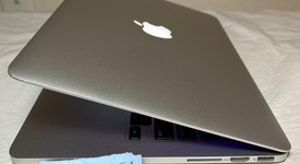 Good
													MacBook Pro 2015 (Retina) - 13" - Silver, 512 GB, 16 GB, photo 1 of 5