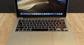 Good
													MacBook Pro 2015 (Retina) - 13" - Silver, 256 GB, 8 GB, photo 2 of 13