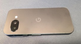 Mint
													Google Pixel 9a - Visible, Obsidian, 128 GB, 8 GB, photo 4 of 11