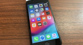 Mint
													Apple iPhone 8 - Other, Gray, 64 GB, A1863, photo 1 of 5