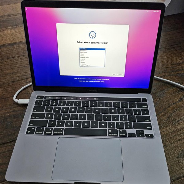 MacBook Pro 2020 - 13 inch - Apple M1, Gray, 256 GB, 8 GB