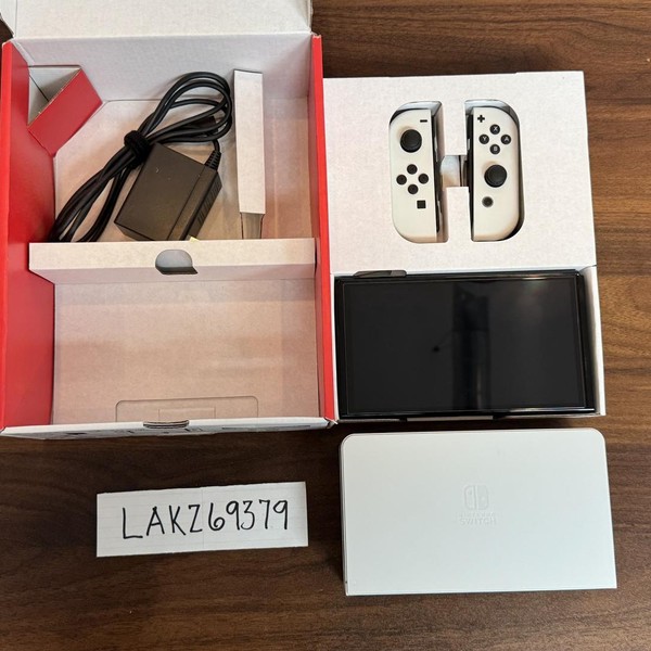 Nintendo Switch - OLED - 64 GB, White