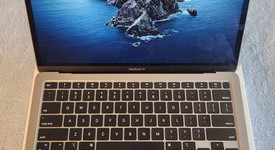 Good
													MacBook Air 2020 - 13" - Apple M1, Gray, 256 GB, 8 GB, photo 1 of 12